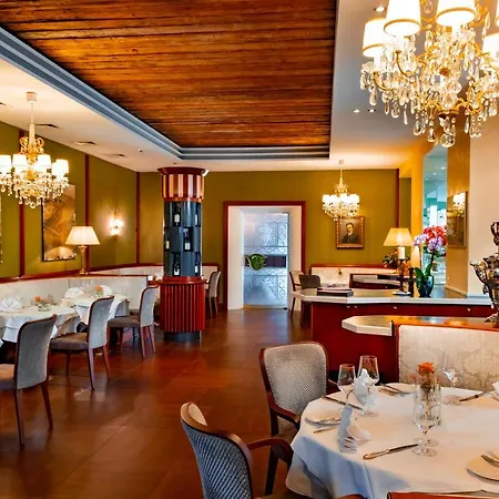 Parkhotel - Traditional Luxury Szálloda 4*