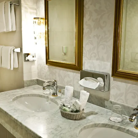 Parkhotel - Traditional Luxury 4*