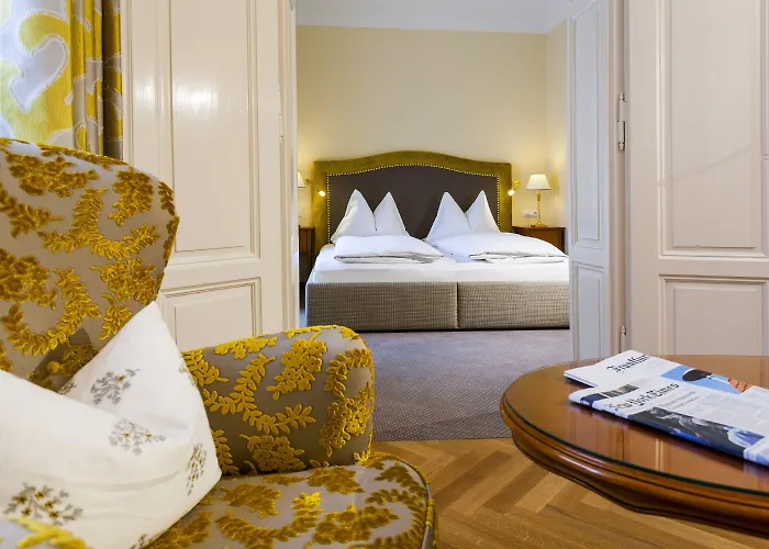 Parkhotel - Traditional Luxury Hotell