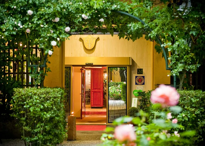 Parkhotel - Traditional Luxury Hotell 4*