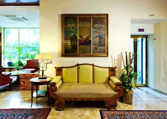 Parkhotel - Traditional Luxury Hotell