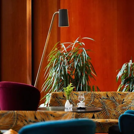 Parkhotel - Traditional Luxury Hotel