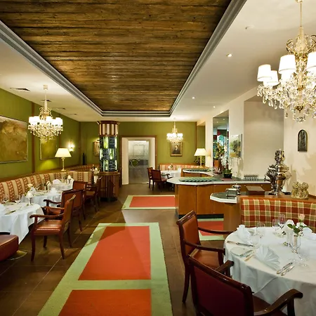 Parkhotel - Traditional Luxury 4*