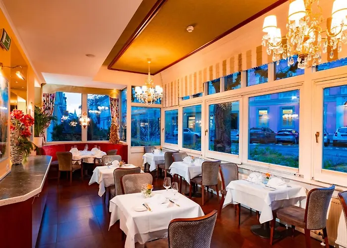 Parkhotel - Traditional Luxury 酒店 4*