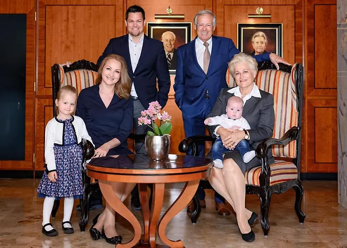 Parkhotel - Traditional Luxury 酒店 4*