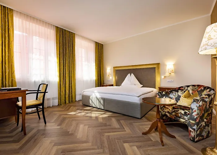 Parkhotel - Traditional Luxury 4*