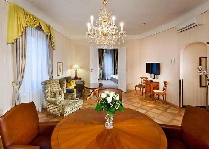 酒店 Parkhotel - Traditional Luxury 4*